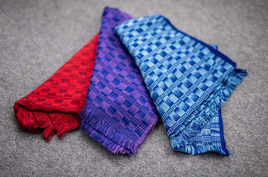 Schal aus Baumwolle in verschiedenen Farben.n