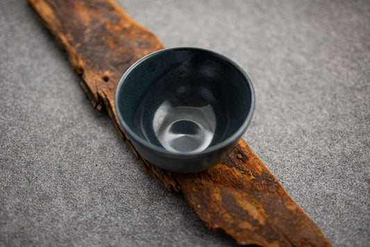 Große Schale in blau.