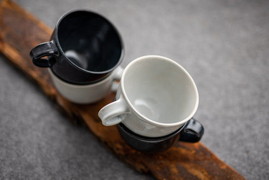 Tasse Café au Lait in verschiedenen Farben.